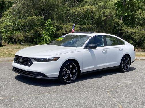 Platinum White Pearl 2025 Honda Accord Hybrid Sport