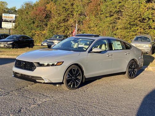 2025 Honda Accord Hybrid Touring