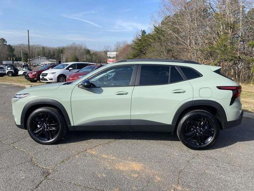 2025 Chevrolet Trax FWD ACTIV