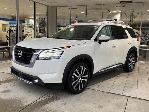 2024 Nissan Pathfinder Platinum 4WD