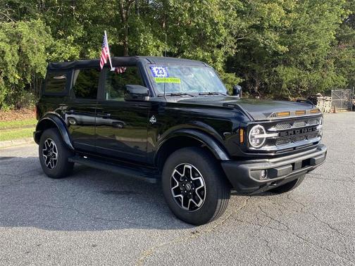 2023 Ford Bronco Outer Banks
