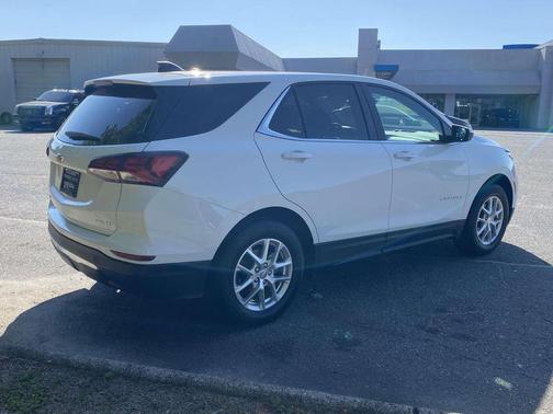 Summit White 2024 Chevrolet Equinox 1LT