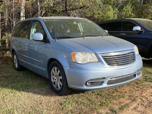 2013 Chrysler Town & Country Touring