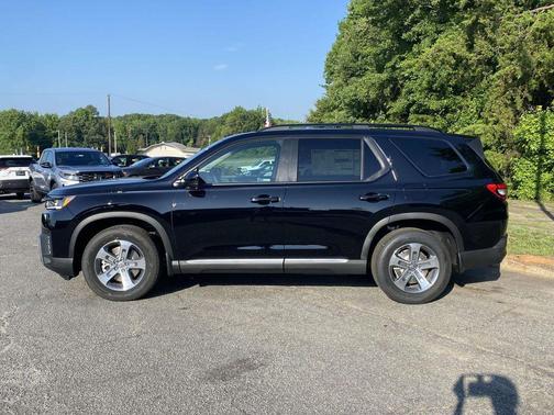Crystal Black Pearl 2026 Honda Pilot EX-L