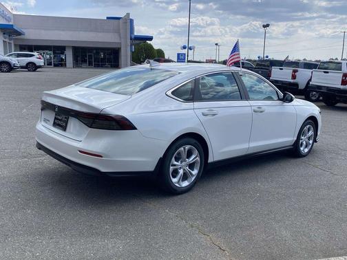 Platinum White Pearl 2026 Honda Accord LX 1.5T