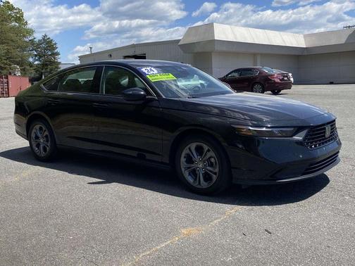 Crystal Black Pearl 2024 Honda Accord EX