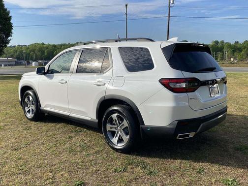 Platinum White Pearl 2026 Honda Pilot EX-L