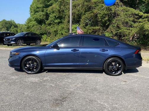 Canyon River Blue Metallic 2025 Honda Accord SE