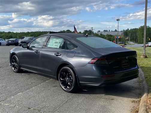 2025 Honda Accord Sport SE 1.5T