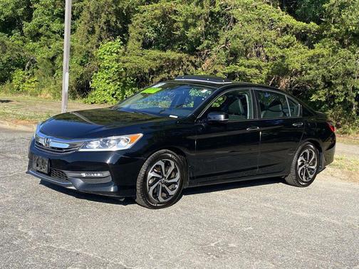 Crystal Black Pearl 2017 Honda Accord EX-L w/Navigation & Honda Sensing