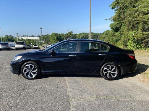Crystal Black Pearl 2017 Honda Accord EX-L w/Navigation & Honda Sensing