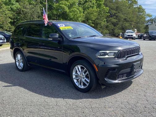 DB Black Crystal Clearcoat 2024 Dodge Durango GT Plus
