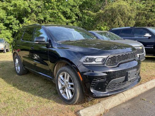 DB Black Crystal Clearcoat 2024 Dodge Durango GT Plus