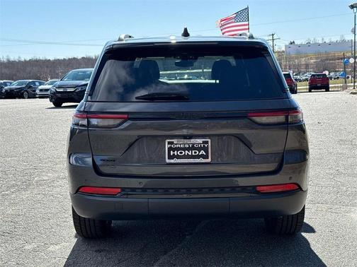 2022 Jeep Grand Cherokee Altitude