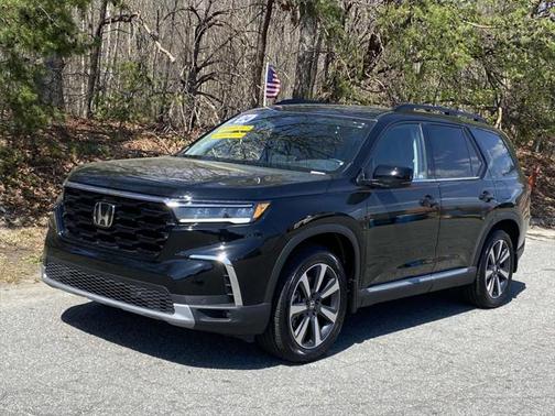 2024 Honda Pilot Touring 8-Passenger