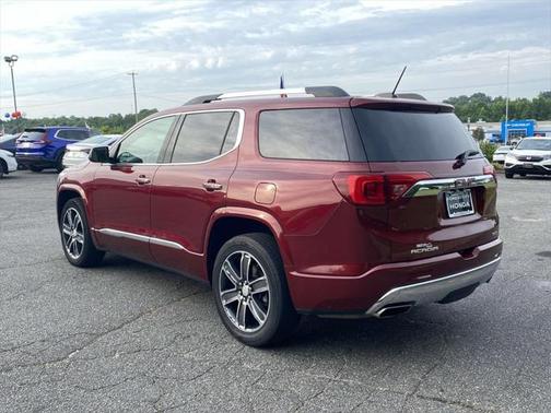 2017 GMC Acadia Denali