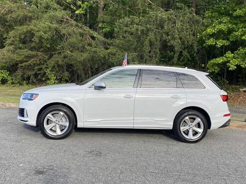 2020 Audi Q7 55 Premium