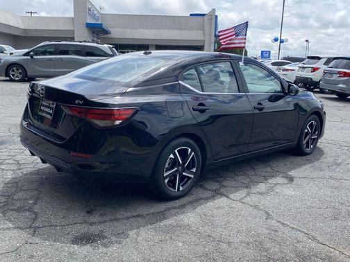 Super Black 2024 Nissan Sentra SV