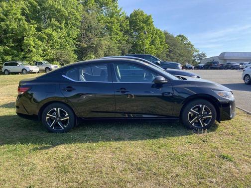 Super Black 2024 Nissan Sentra SV