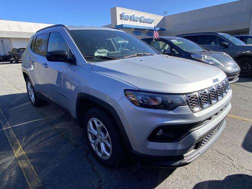 2024 Jeep Compass Latitude
