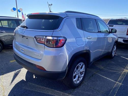 2024 Jeep Compass Latitude