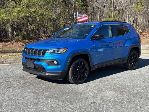 2023 Jeep Compass Latitude Lux