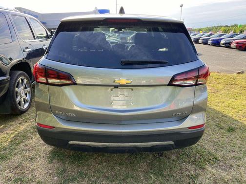 Sterling Gray Metallic 2024 Chevrolet Equinox 1LT