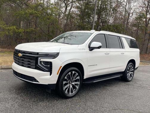 2025 Chevrolet Suburban 4WD High Country