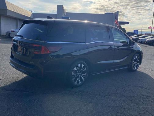 2025 Honda Odyssey Elite