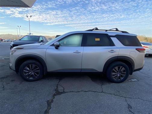 2024 Nissan Pathfinder SV FWD