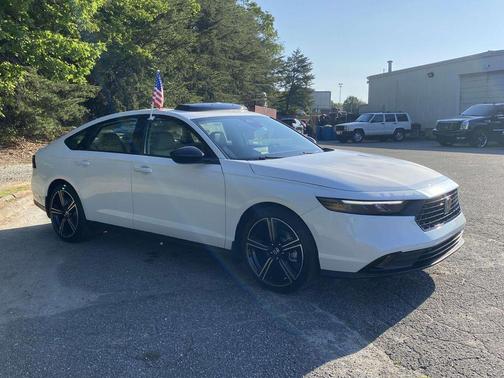 Platinum White Pearl 2026 Honda Accord SE