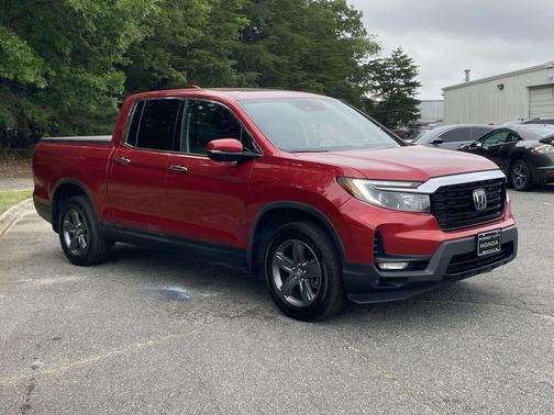 Radiant Red 2023 Honda Ridgeline RTL-E