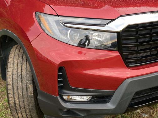 Radiant Red 2023 Honda Ridgeline RTL-E