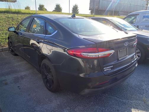 2020 Ford Fusion SE