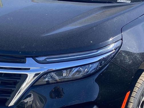 Mosaic Black Metallic 2024 Chevrolet Equinox 1LT