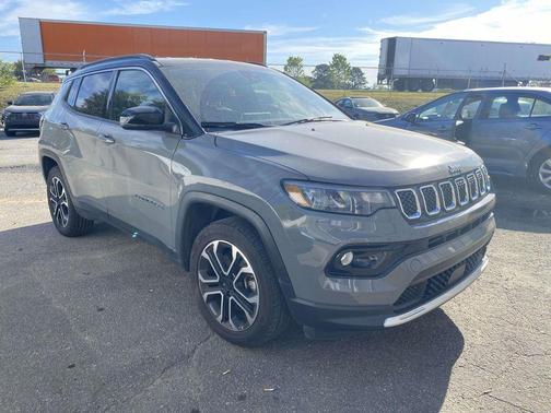 Sting-Gray Clearcoat 2024 Jeep Compass Limited