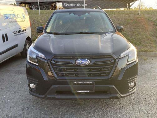 Crystal Black Silica 2023 Subaru Forester Premium