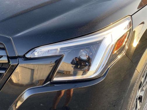Crystal Black Silica 2023 Subaru Forester Premium