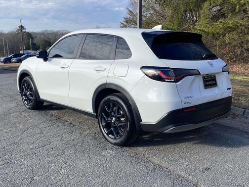 2024 Honda HR-V 2WD Sport