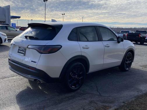 2024 Honda HR-V 2WD Sport