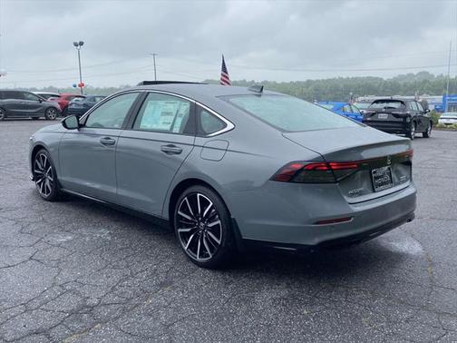 2025 Honda Accord Hybrid Touring