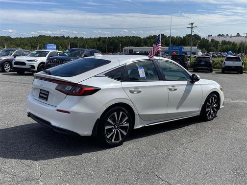 Platinum White Pearl 2023 Honda Civic EX-L