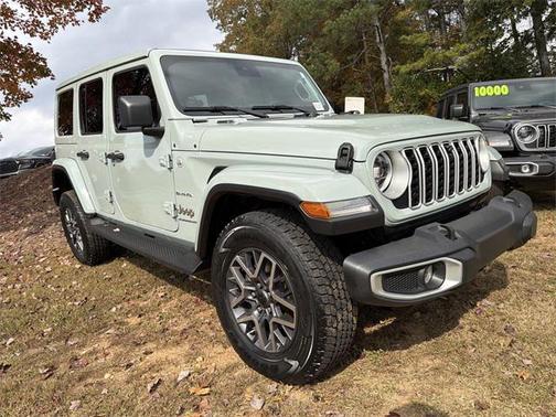 2024 Jeep Wrangler 4-Door Sahara 4x4