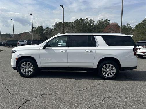 2023 Chevrolet Suburban Premier