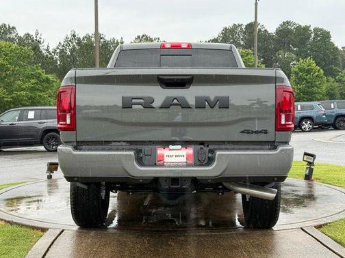Ceramic Gray Clearcoat 2026 RAM 2500 Black Express Crew Cab 4x4 6'4' Box