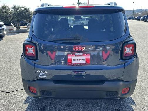2023 Jeep Renegade Latitude