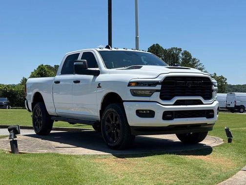 Bright White Clearcoat 2026 RAM 2500 Black Express Crew Cab 4x4 6'4' Box