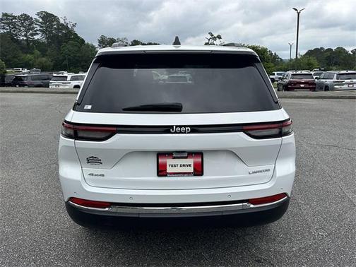 2024 Jeep Grand Cherokee Laredo