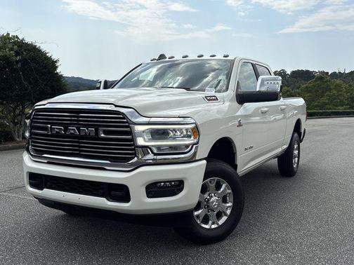2024 RAM 3500 Laramie Crew Cab 4x4 6'4' Box