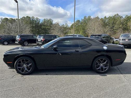 2017 Dodge Challenger SXT